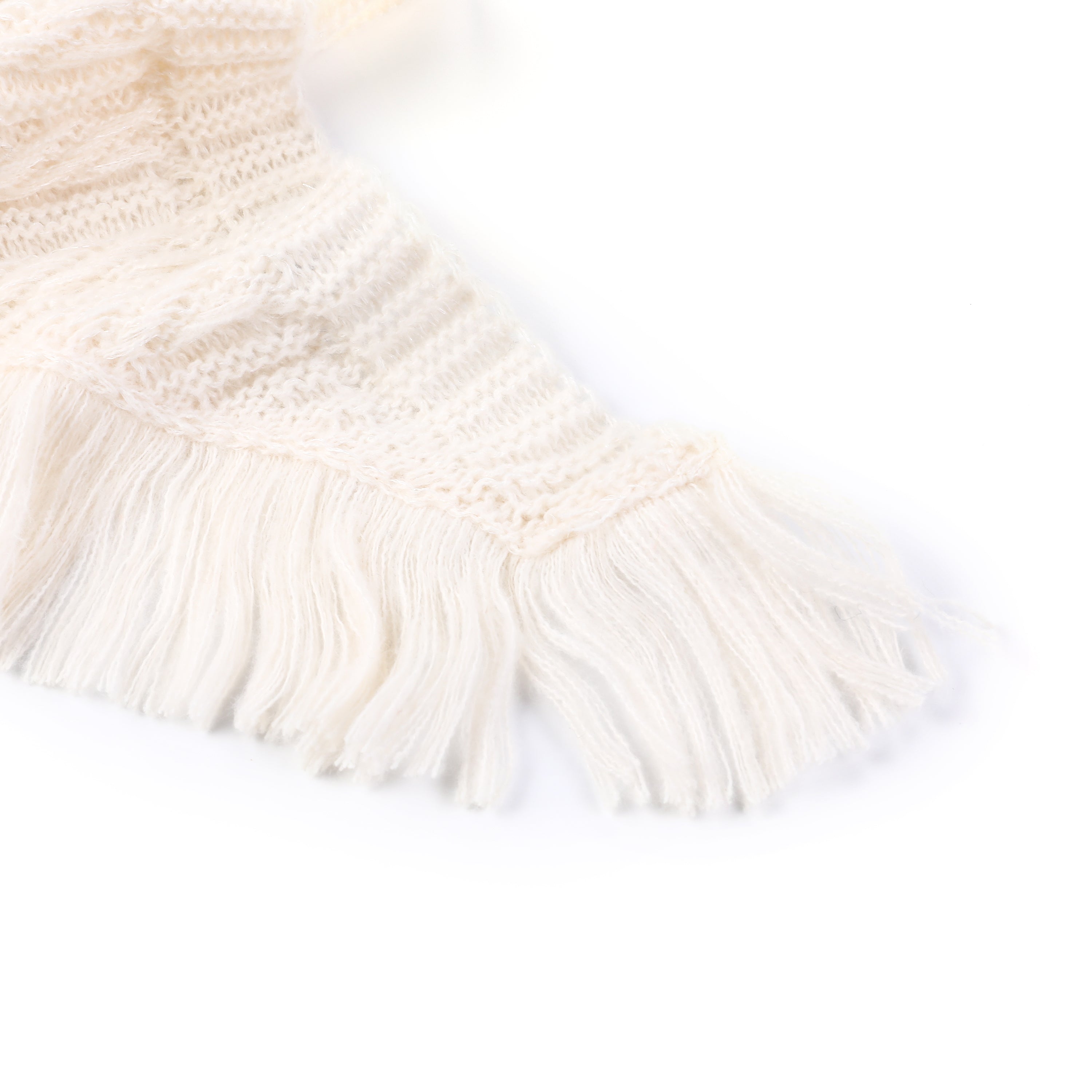 Dreieckstuch / Schal mit Fransen – Creme MODEL-2